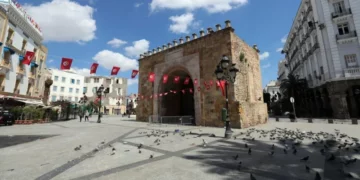 Tunis : 28 individus recherchés interpellés lors de descentes sécuritaires à Bab Souika et dans la médina