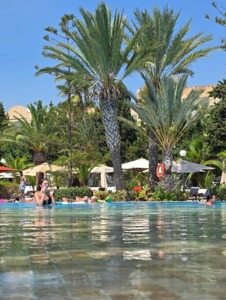 Aziza Hotel