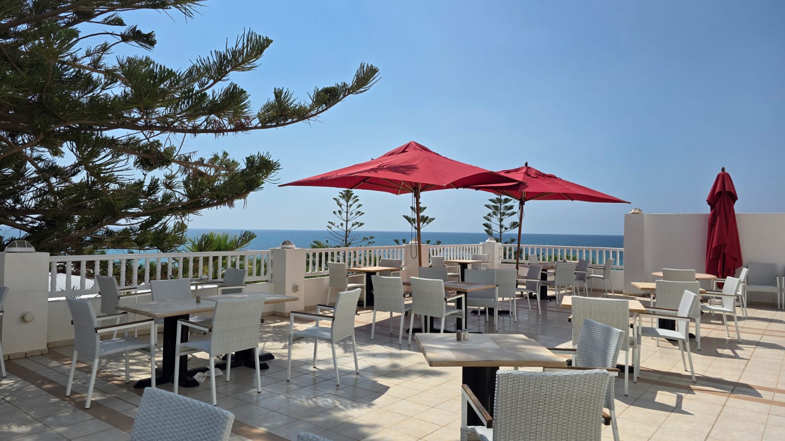 Aziza Hotel