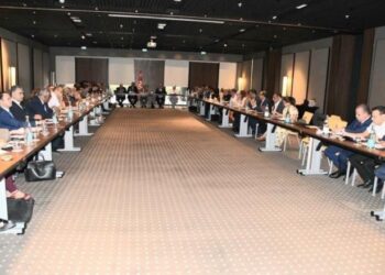 Colloque à Tunis sur la gouvernance des entreprises publiques﻿