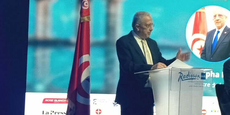 AI :Mustapha Ferjani appelle à recourir à l’intelligence artificielle pour améliorer les services de santé