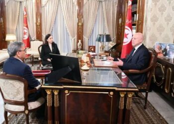Kaïs Saïed appelle à renforcer le rôle des banques dans le soutien à l’économie nationale