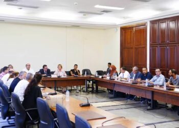 ARP : la commission des Finances auditionnera la ministre Khaldi sur Le retard dans la communication des orientations du PLF 2027