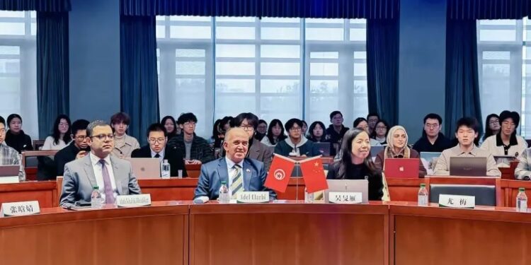 Universités chinoises: La Tunisie cherche à élargir les opportunités pour ses étudiants
