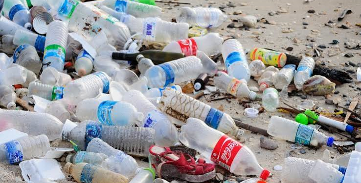 Pollution plastique : la facture pourrait atteindre 10 milliards de dollars en Tunisie d’ici 2040